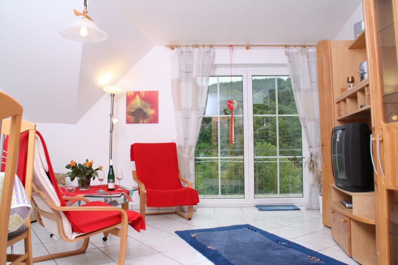 Weingut Sauer-Kettermann Villa Enkirch Bagian luar foto