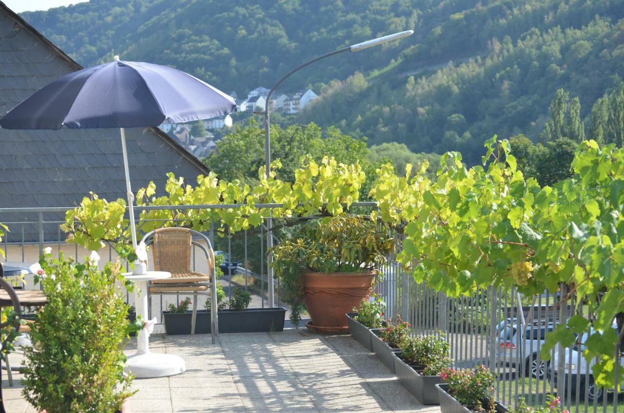 Weingut Sauer-Kettermann Villa Enkirch Bagian luar foto